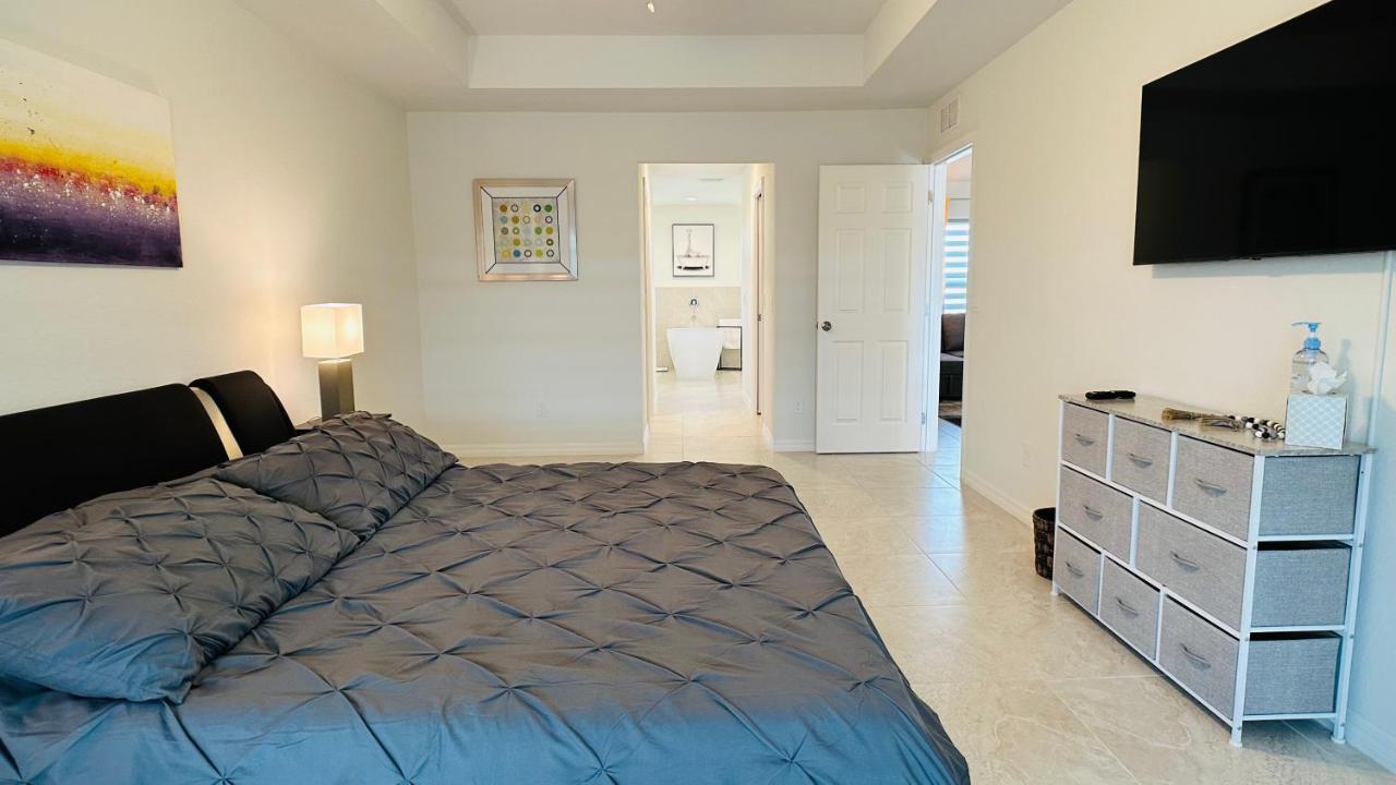 Вілла The Salt Life Get Away - Cape Coral, Florida Екстер'єр фото